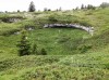 doline en entonnoir sur la pente du Margeriaz