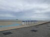plage et ses cabanes