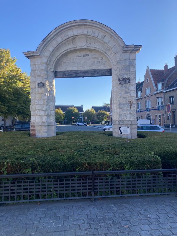 Porte du château des Boulets